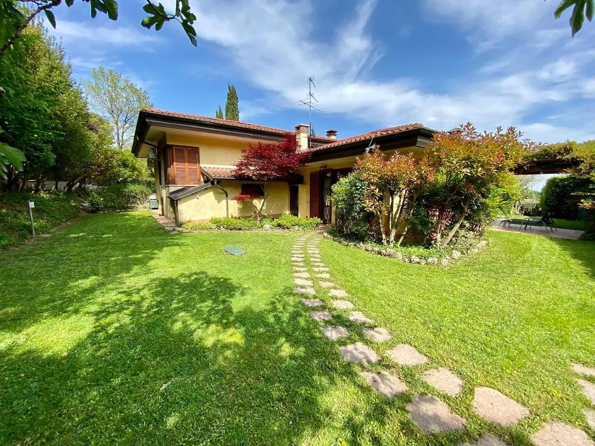 Villa Tullia Padenghe sul Garda Italy